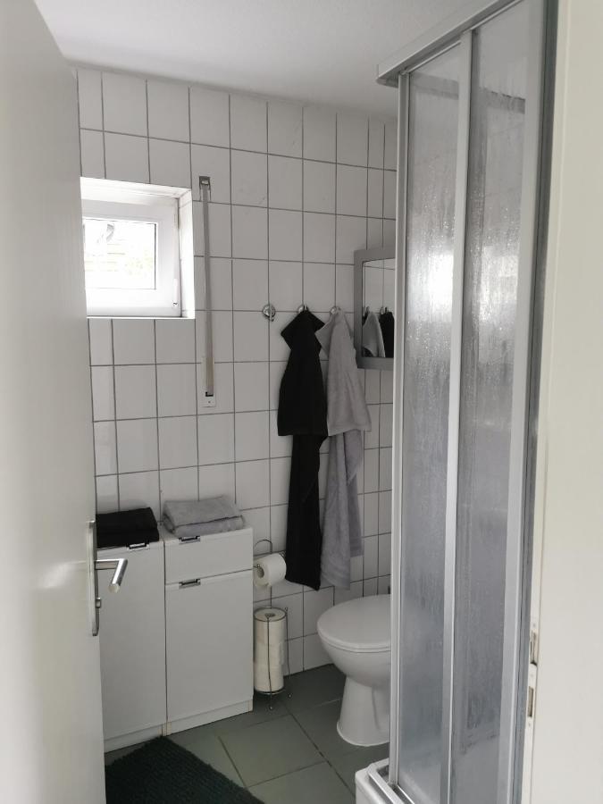 Souterrain-Wohnung Mit Kostenlosem Stellplatz Лейпциг Экстерьер фото